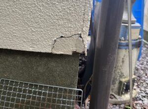 基礎クラック施工前1